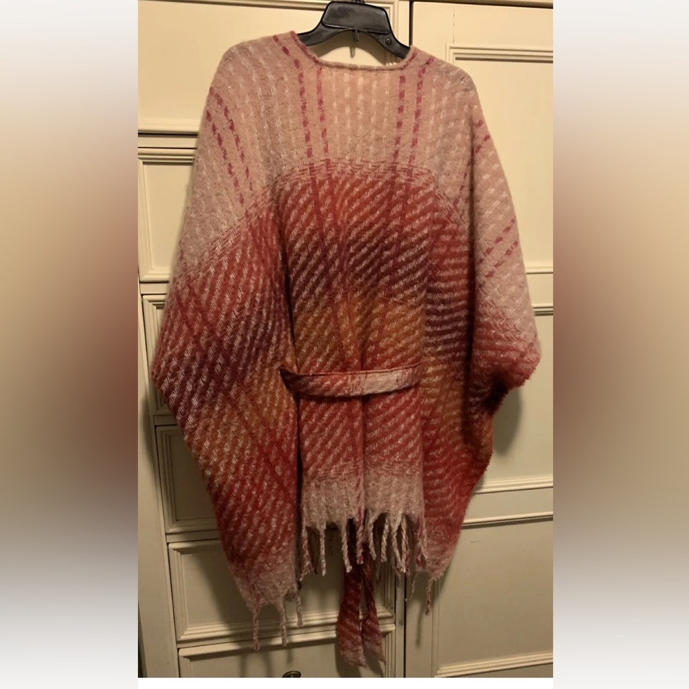 Women's LC Lauren Conrad Twill
Belted Topper NWT ONE SIZE - Picture 4 of 7